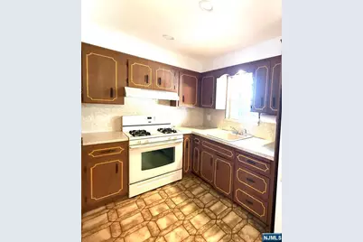169 Fulton Avenue, Fairview, NJ 07022 - Photo 3