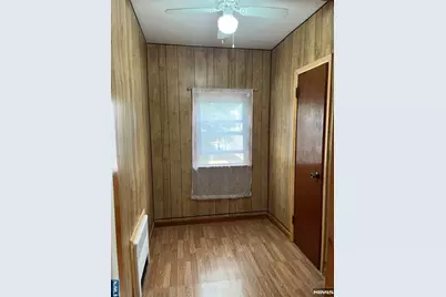 159 Hamilton Avenue, Hasbrouck Heights, NJ 07604 - Photo 9