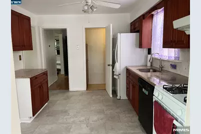 159 Hamilton Avenue, Hasbrouck Heights, NJ 07604 - Photo 5