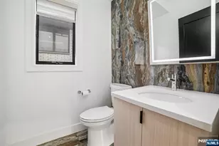 425 Grandview Pl, Fort Lee, NJ 07024 - Photo 13