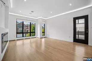 425 Grandview Pl, Fort Lee, NJ 07024 - Photo 5