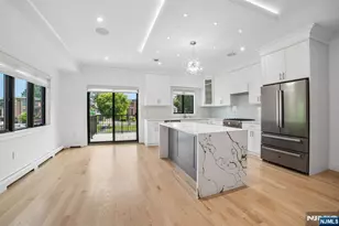 425 Grandview Pl, Fort Lee, NJ 07024 - Photo 9