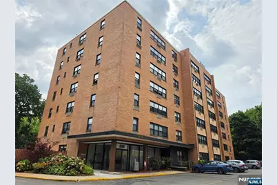 2348 Linwood Avenue 7L #7L, Fort Lee, NJ 07024 - Photo 13
