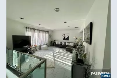 149 Truman Terrace, Paramus, NJ 07652 - Photo 7