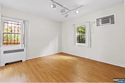 56 Cecelia Avenue, Cliffside Park, NJ 07010 - Photo 11