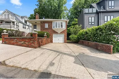56 Cecelia Avenue, Cliffside Park, NJ 07010 - Photo 33
