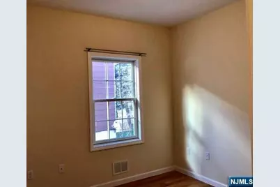 418 Jersey Street 1F+g #1F+G, Harrison, NJ 07029 - Photo 11