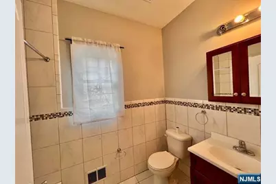 418 Jersey Street 1F+g #1F+G, Harrison, NJ 07029 - Photo 7