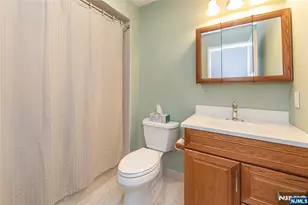 45 Sampson Street 11, Saddle Brook Township, NJ 07663 - Photo 15