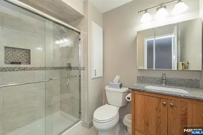 45 Sampson Street 11 #11, Saddle Brook Township, NJ 07663 - Photo 13