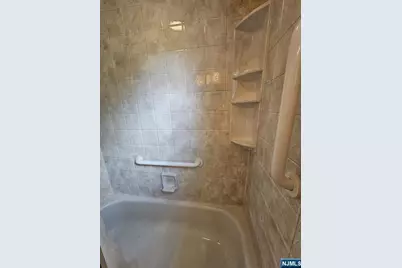 42 Washington Place 2nd Floor #2nd floor, East Rutherford, NJ 07073 - Photo 19