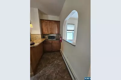 42 Washington Place 2nd Floor #2nd floor, East Rutherford, NJ 07073 - Photo 15