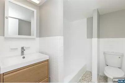 100 Lakeview Avenue, Clifton, NJ 07011 - Photo 9