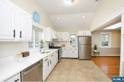 13 Orangeburgh Road, Old Tappan, NJ 07675 - Photo 7