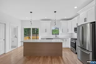 85-87B Echo, Elmwood Park, NJ 07407 - Photo 9
