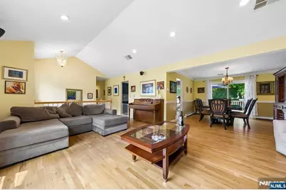 364 Piermont Avenue, Hillsdale, NJ 07642 - Photo 5