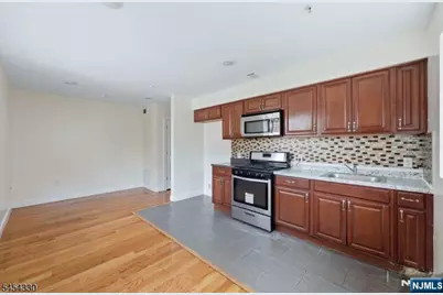 232 Shephard Avenue A4 #A4, Newark, NJ 07112 - Photo 1