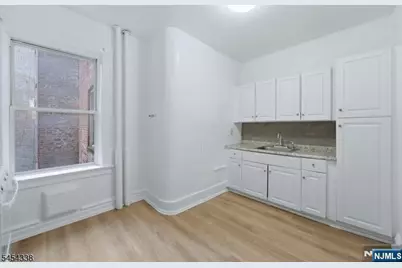 148 Chancellor Avenue B2 #B2, Newark, NJ 07112 - Photo 3