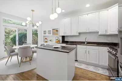 21 Chestnut Court, Cedar Grove, NJ 07009 - Photo 7