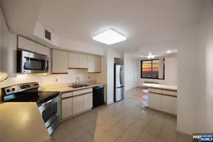 1265 15th Street 14C, Fort Lee, NJ 07024 - Photo 9