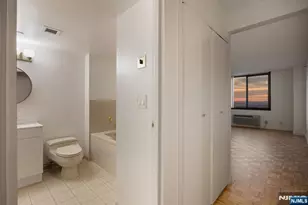 1265 15th Street 14C, Fort Lee, NJ 07024 - Photo 7