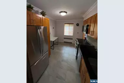21 Troy Drive A #A, Springfield, NJ 07081 - Photo 9