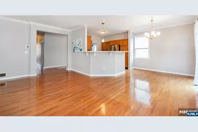 44 George Russell Way 22 #22, Clifton, NJ 07013 - Photo 5
