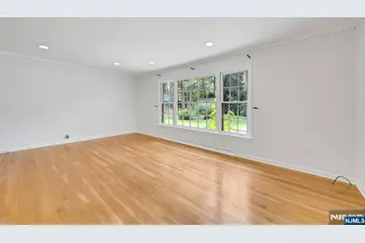 27 Stone Fence Road, Allendale, NJ 07401 - Photo 17
