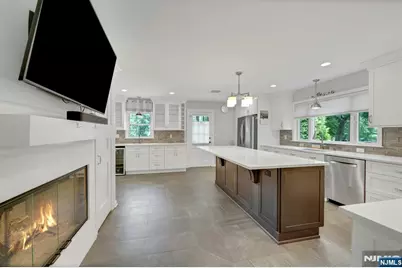 27 Stone Fence Road, Allendale, NJ 07401 - Photo 7