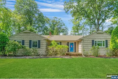 27 Stone Fence Road, Allendale, NJ 07401 - Photo 1