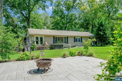 27 Stone Fence Road, Allendale, NJ 07401 - Photo 15