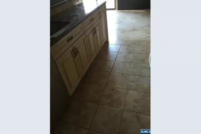 825 Riverside Avenue 16 #16, Lyndhurst Township, NJ 07071 - Photo 19