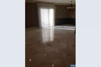 825 Riverside Avenue 16 #16, Lyndhurst Township, NJ 07071 - Photo 3