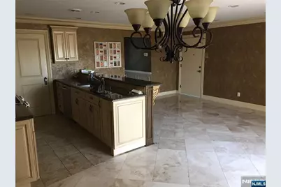 825 Riverside Avenue 16 #16, Lyndhurst Township, NJ 07071 - Photo 13