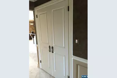 825 Riverside Avenue 16 #16, Lyndhurst Township, NJ 07071 - Photo 23