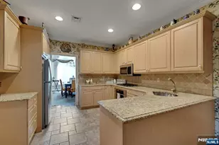 430 Windham Ct 430, Wyckoff Township, NJ 07481 - Photo 15