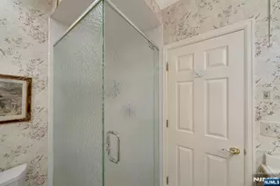 430 Windham Ct 430, Wyckoff Township, NJ 07481 - Photo 25