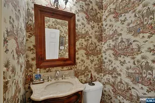 430 Windham Ct 430, Wyckoff Township, NJ 07481 - Photo 17