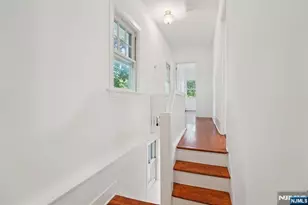25 Prospect Ave Cottage, Montclair, NJ 07042 - Photo 9
