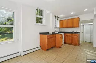 25 Prospect Ave Cottage, Montclair, NJ 07042 - Photo 7