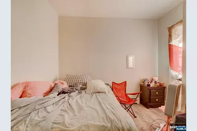 39 Hillman Street, Paterson, NJ 07522 - Photo 7
