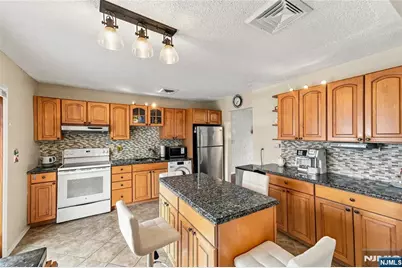 5 La Rosa Drive, Little Ferry, NJ 07643 - Photo 23
