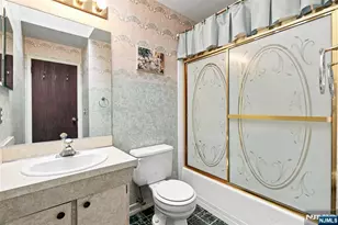 17 Lunn Ave, Bergenfield, NJ 07621 - Photo 35