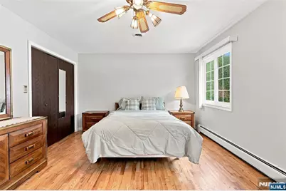 17 Lunn Avenue, Bergenfield, NJ 07621 - Photo 33