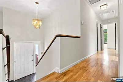 17 Lunn Avenue, Bergenfield, NJ 07621 - Photo 7