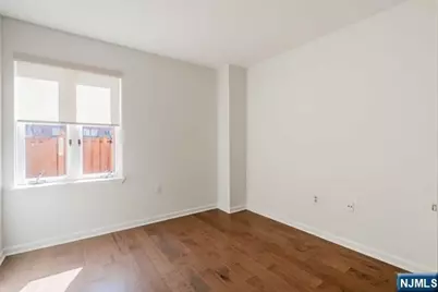 308 Franklin Court, Edgewater, NJ 07020 - Photo 15