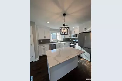 839 Pleasantview Terrace 2 #2, Ridgefield, NJ 07657 - Photo 3