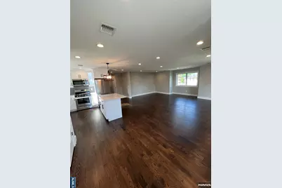 839 Pleasantview Terrace 2 #2, Ridgefield, NJ 07657 - Photo 5