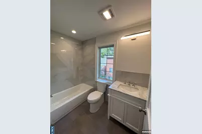 839 Pleasantview Terrace 2 #2, Ridgefield, NJ 07657 - Photo 9