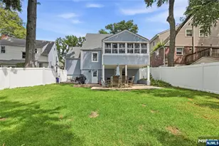 680 Northumberland Rd, Teaneck Township, NJ 07666 - Photo 37